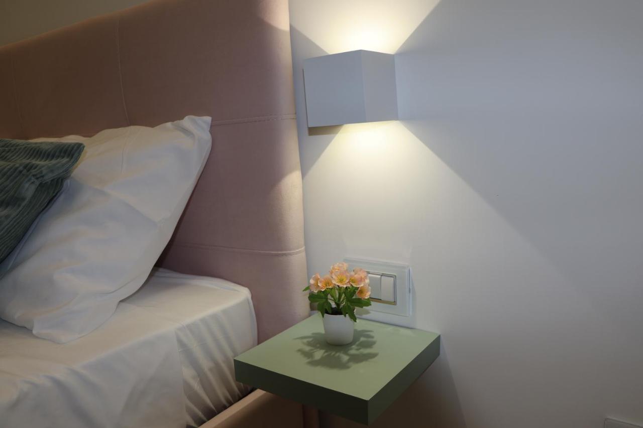 Barbaro Suite & Apartment Neapel Exteriör bild