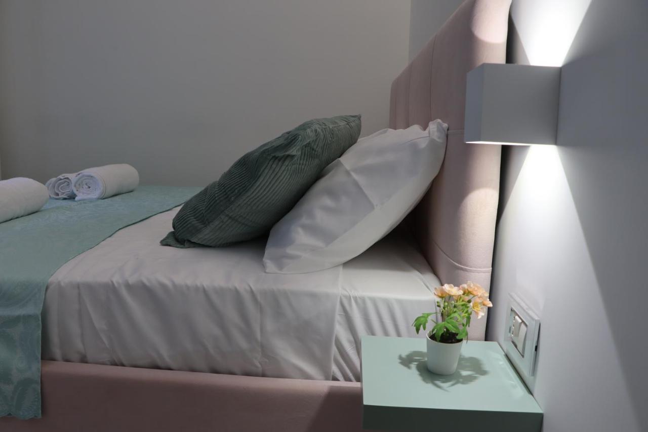 Barbaro Suite & Apartment Neapel Exteriör bild