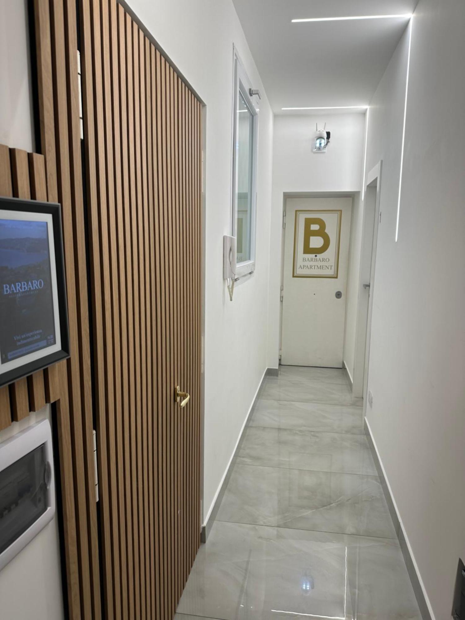Barbaro Suite & Apartment Neapel Exteriör bild